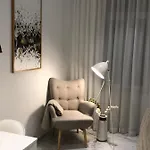 Lifestyle 아파트 풀라